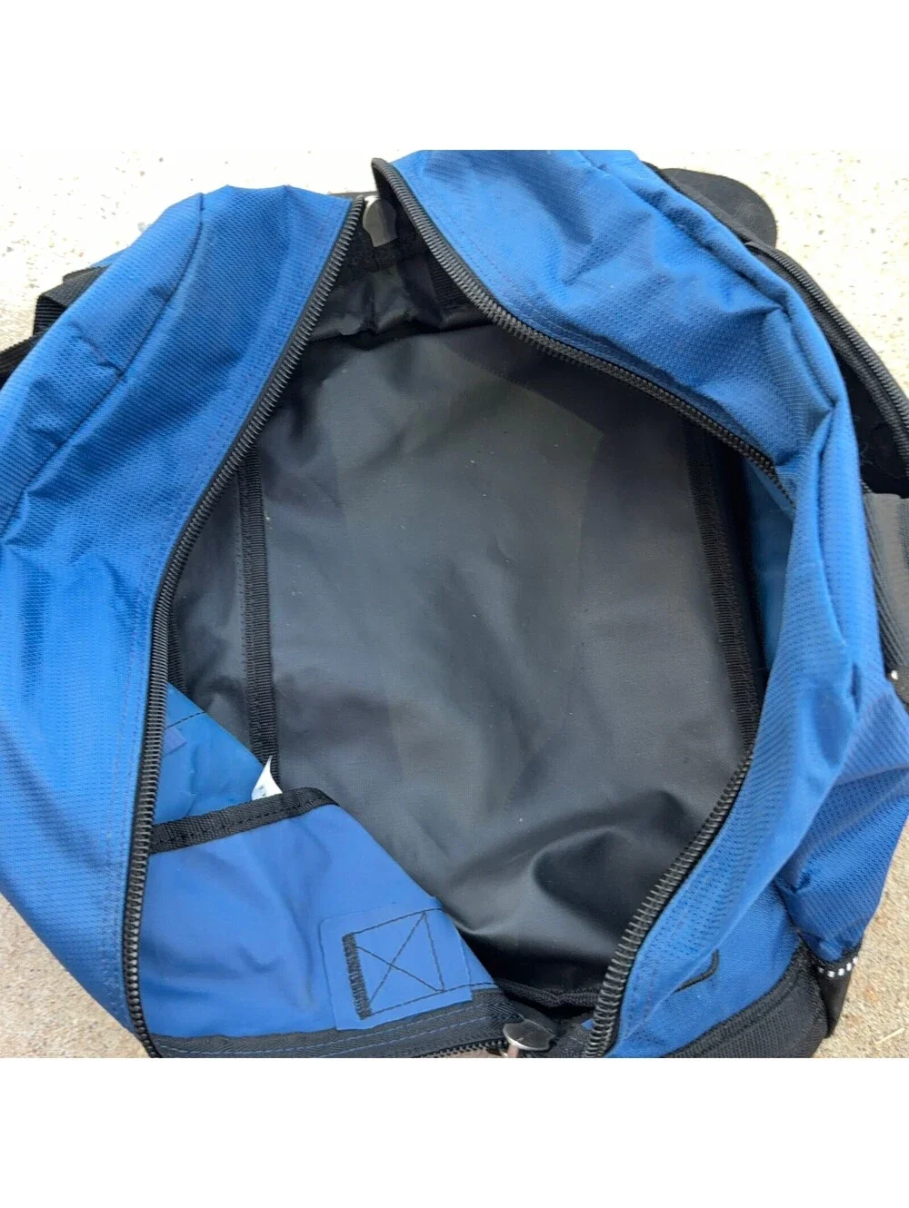 OGIO Half Dome Duffel Bag Blue‎ Black Gym Travel Sports Luggage Shoulder Strap